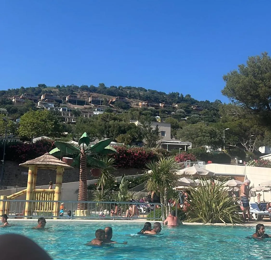 Saint-Raphaël Mobile Evasion Segur酒店 营地